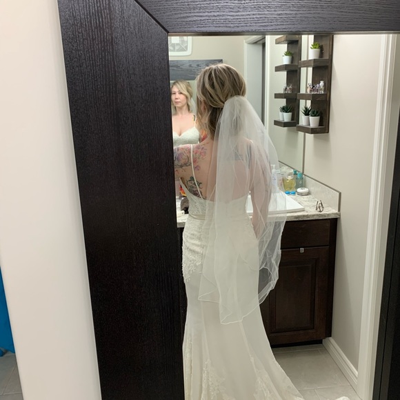 Willowby by Watters wedding gown - Picture 5 of 9